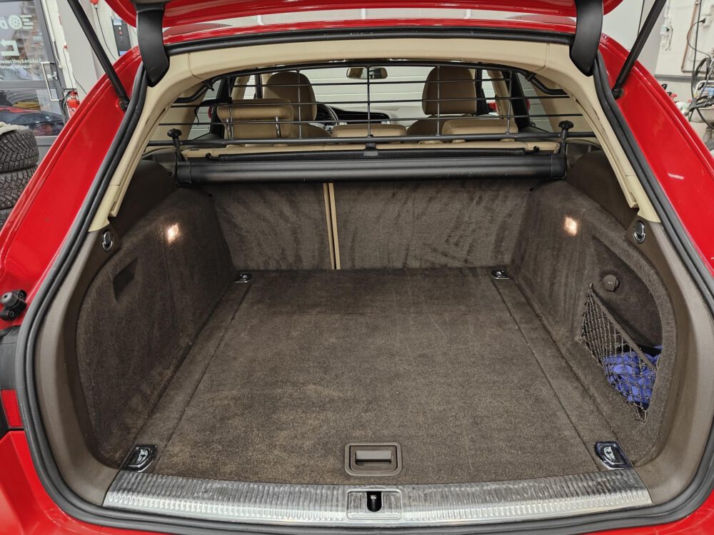 Audi A4 13
