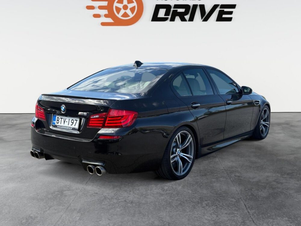BMW M5 14