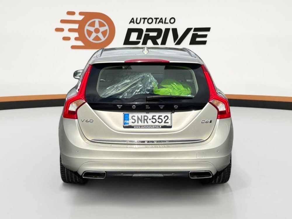 Volvo V60 4