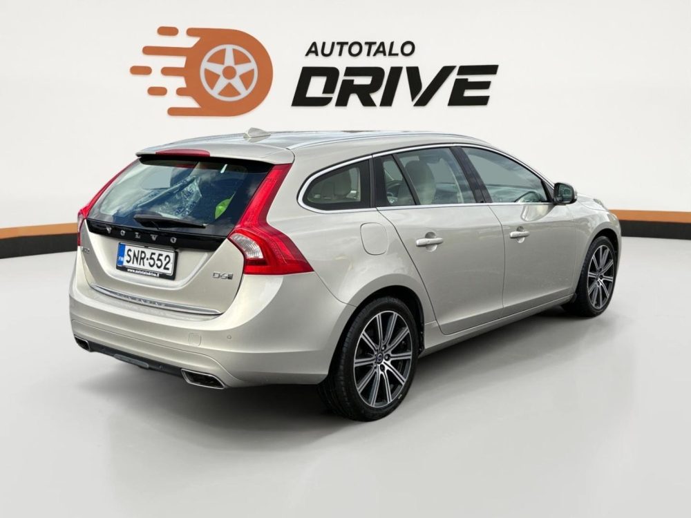 Volvo V60 5