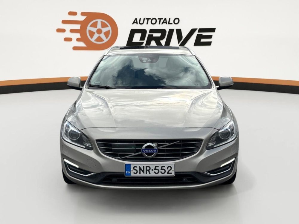Volvo V60 8