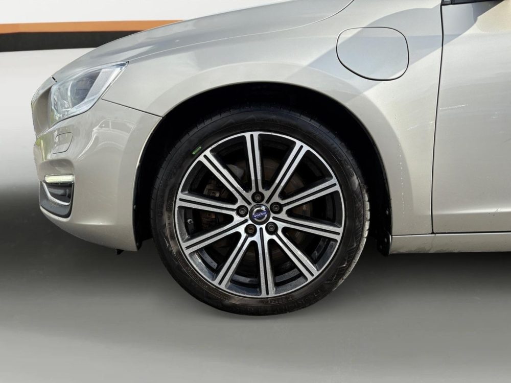 Volvo V60 15