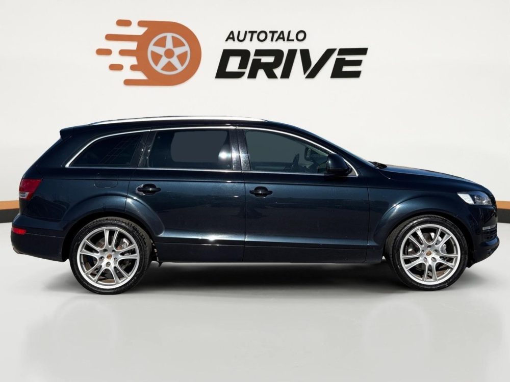 Audi Q7 6