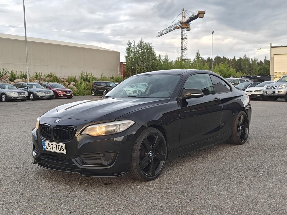 BMW 220 1
