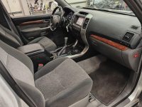 Toyota Land Cruiser 12