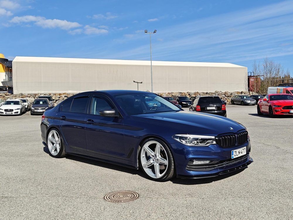 BMW 530 9