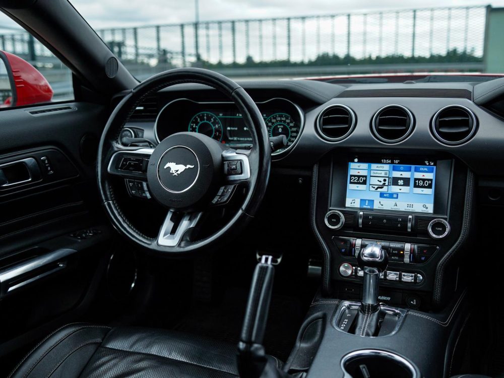 Ford Mustang 12