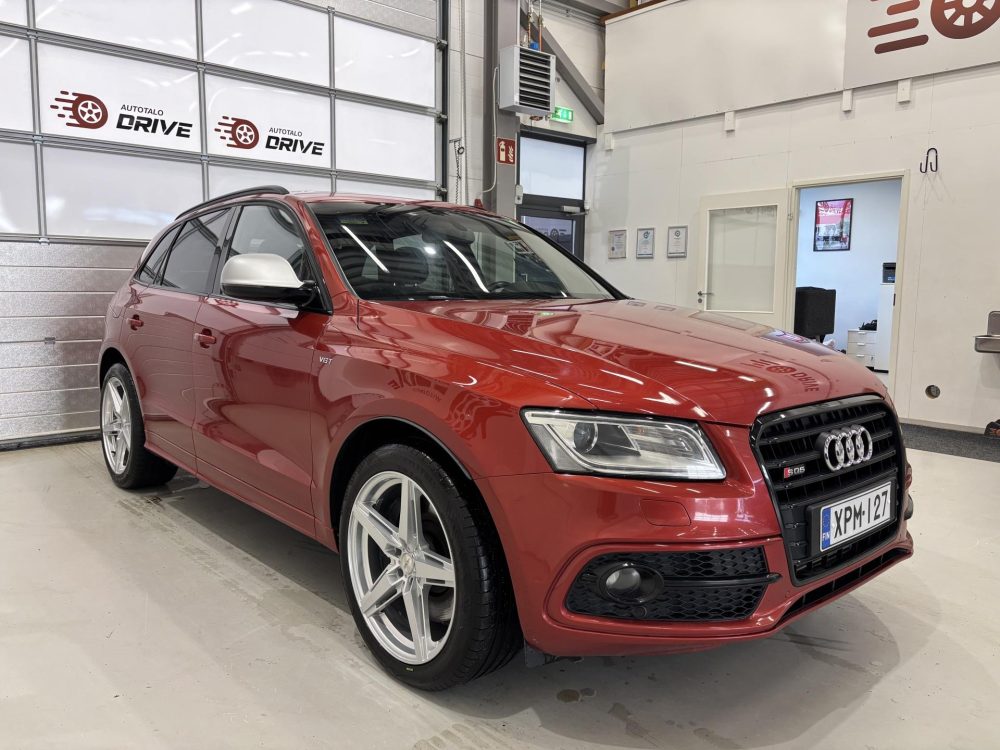 Audi SQ5 8