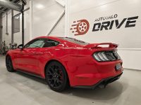 Ford Mustang 4