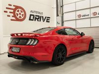 Ford Mustang 6