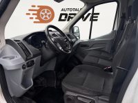 Ford Transit 9