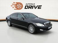 Mercedes-Benz S 9