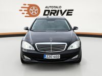 Mercedes-Benz S 10