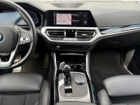 BMW 330 13