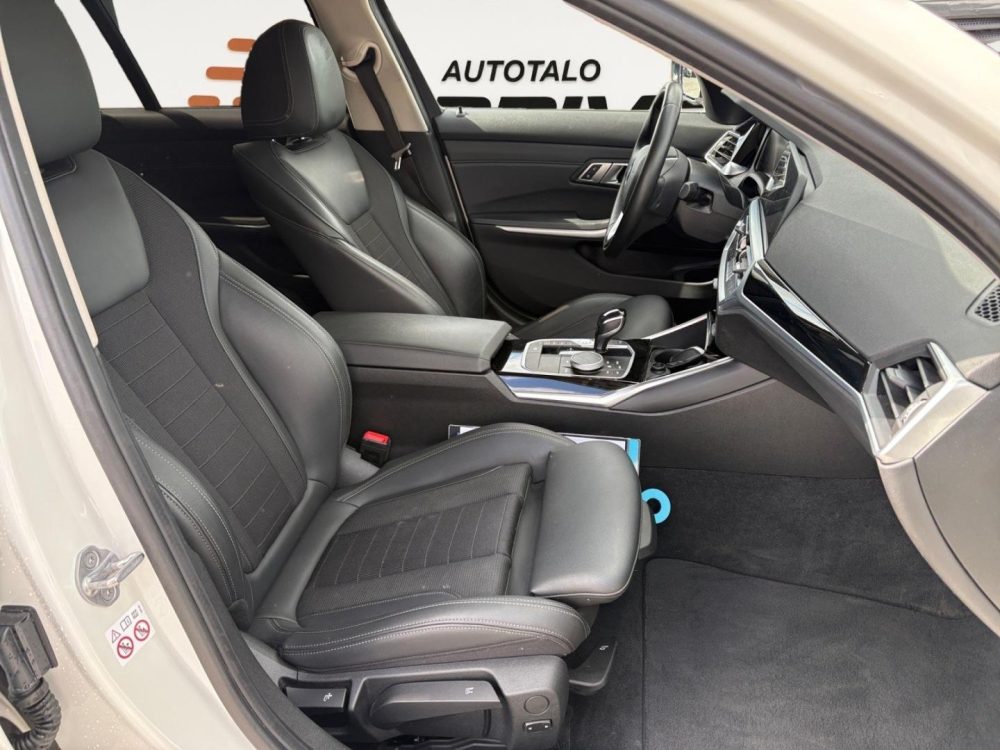 BMW 330 16