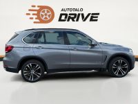 BMW X5 8