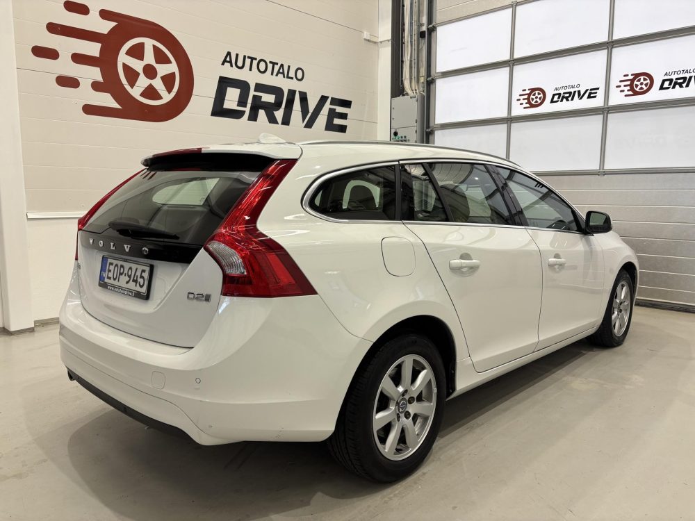 Volvo V60 4