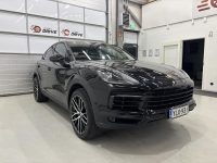 Porsche Cayenne 8