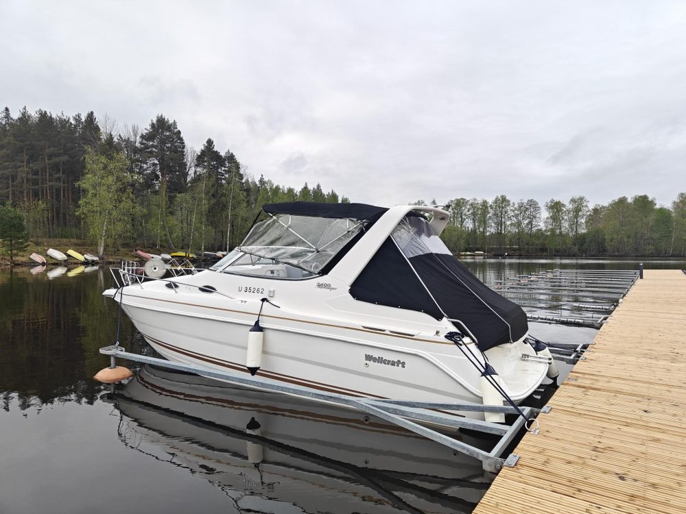 Wellcraft 2600 Martinique 1