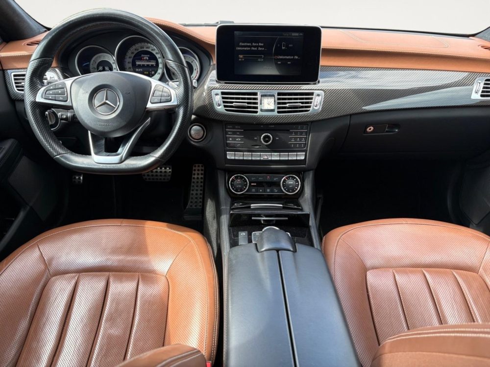 Mercedes-Benz CLS 10