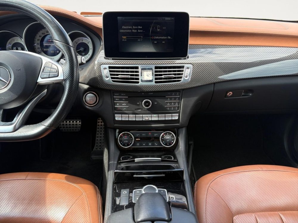 Mercedes-Benz CLS 11
