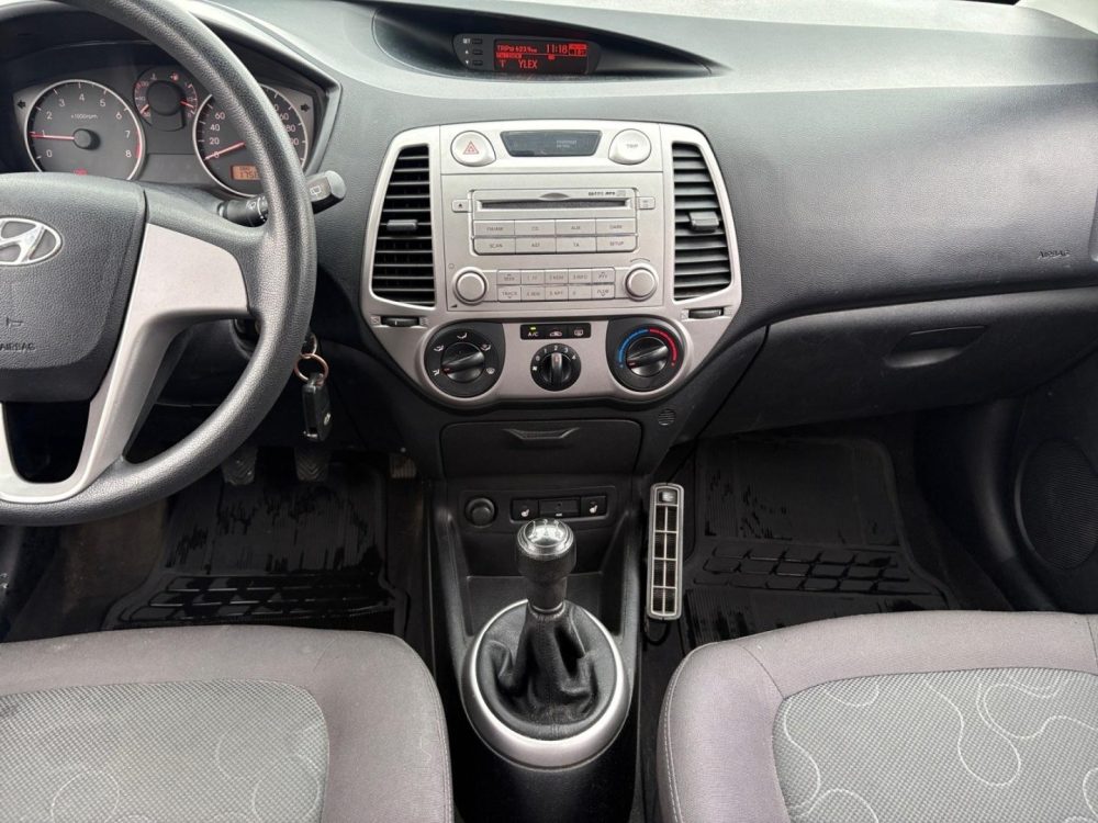 Hyundai i20 11