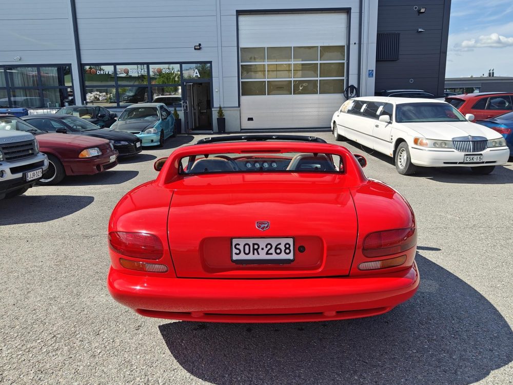 Dodge Viper 6