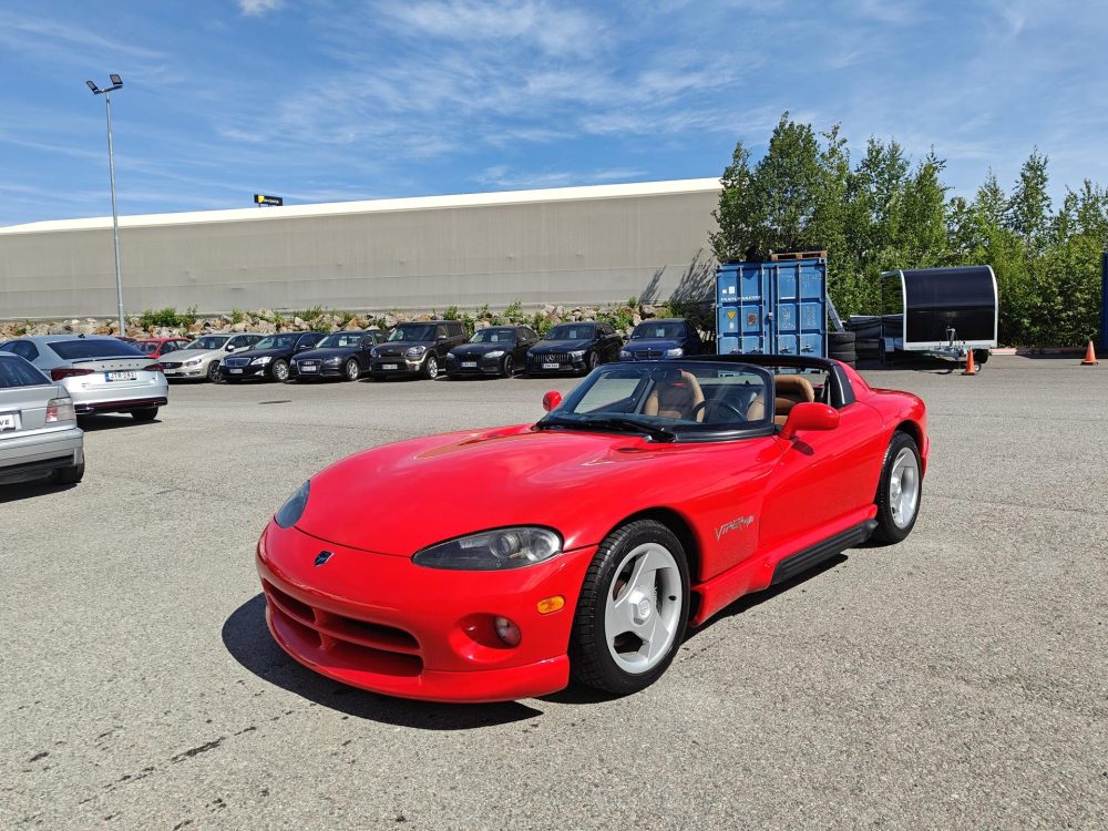 Dodge Viper 1