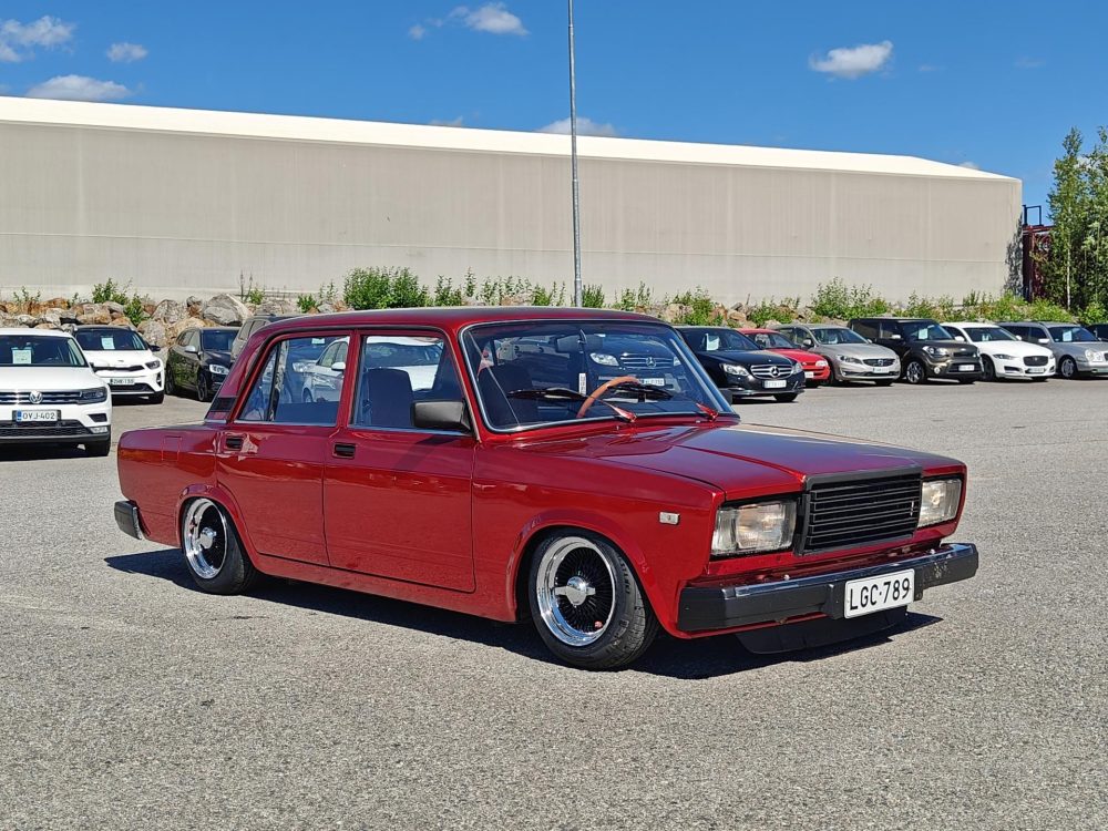 Lada 2107 8