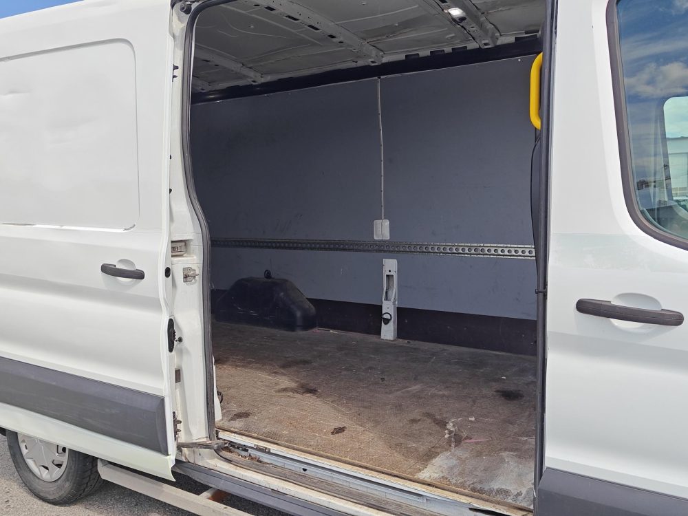Ford Transit 12