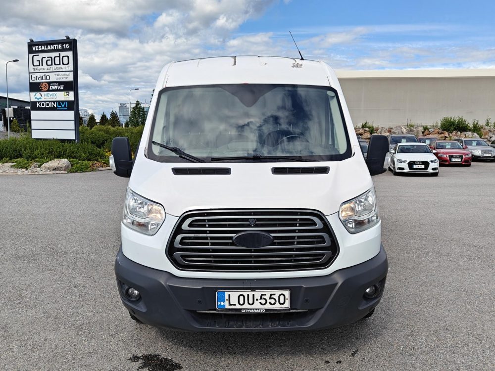 Ford Transit 8