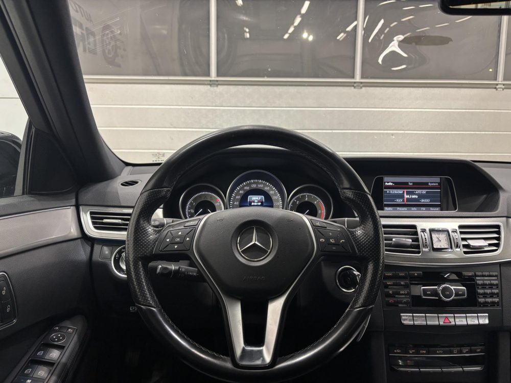 Mercedes-Benz E 12
