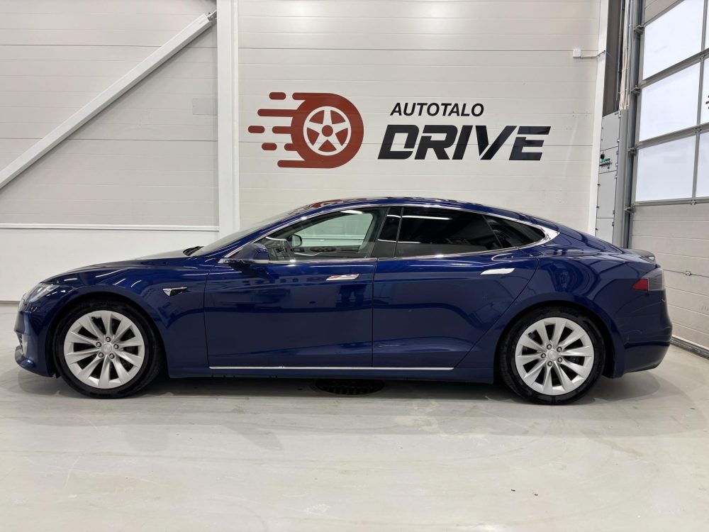 Tesla Model S 2