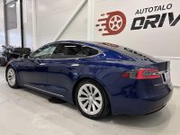 Tesla Model S 3