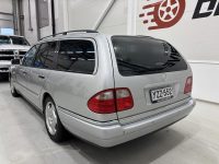 Mercedes-Benz E 5