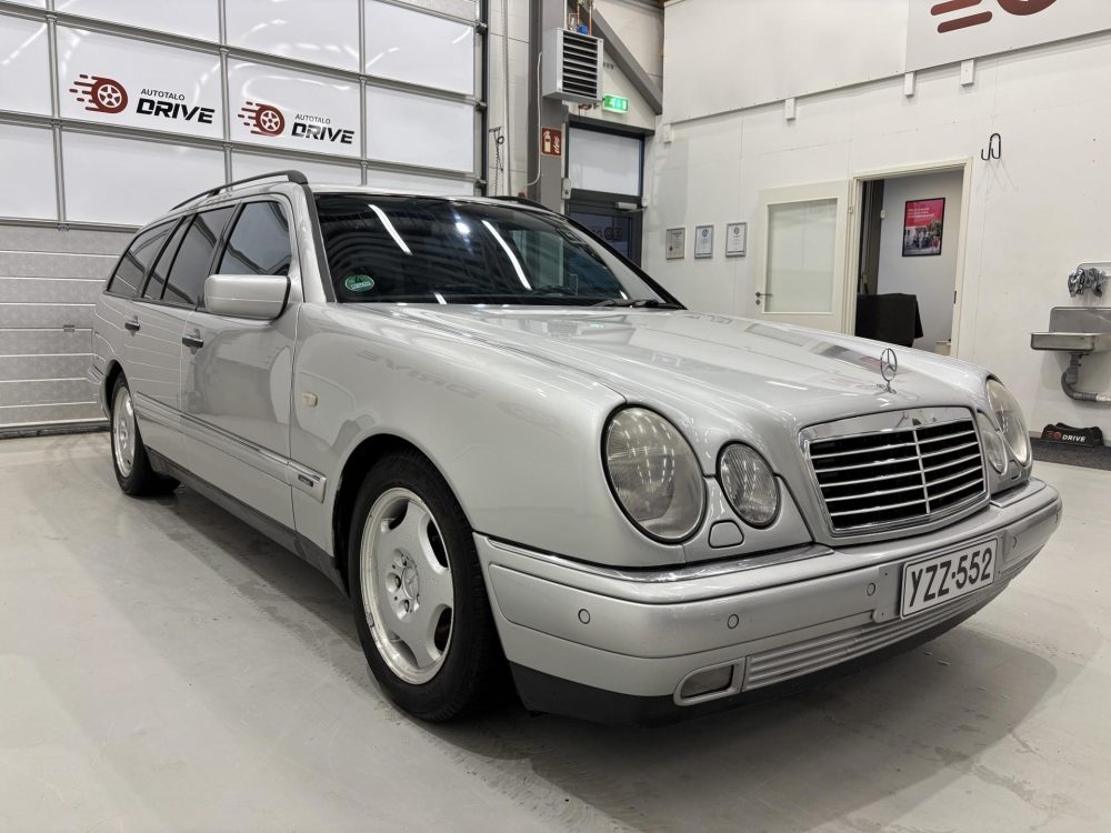 Mercedes-Benz E 11