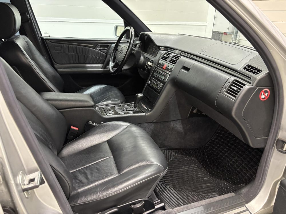 Mercedes-Benz E 14