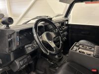 Land Rover Defender 15