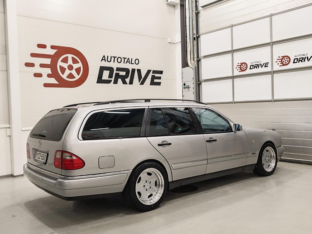 Mercedes-Benz E 7
