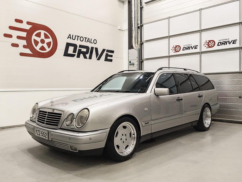 Mercedes-Benz E 2