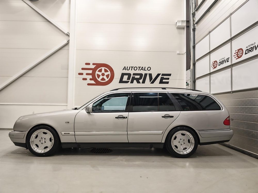 Mercedes-Benz E 3