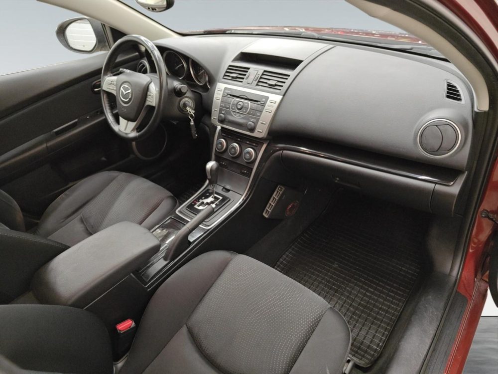 Mazda 6 10