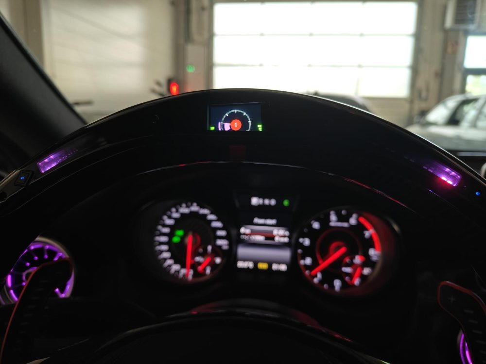 Mercedes-Benz CLA 45 AMG 21