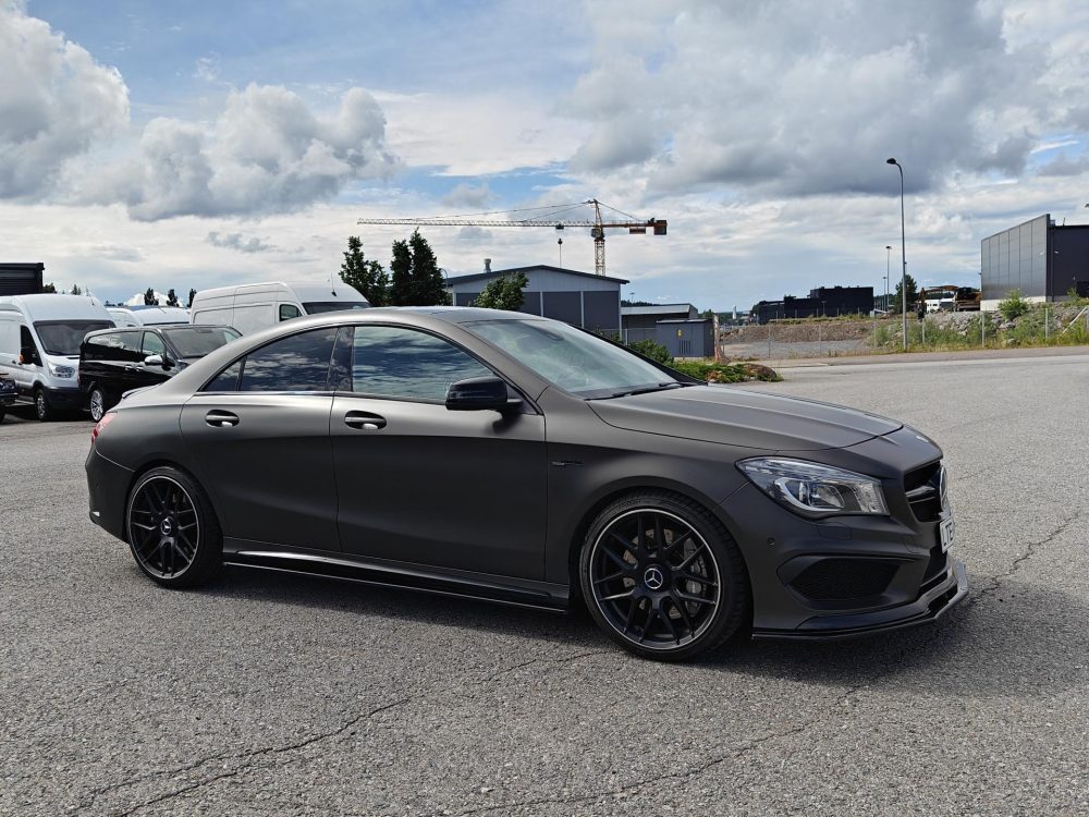 Mercedes-Benz CLA 45 AMG 9