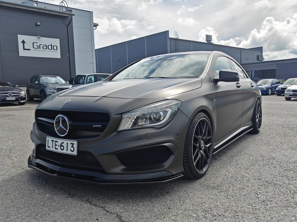 Mercedes-Benz CLA 45 AMG 1