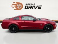 Ford Mustang 6