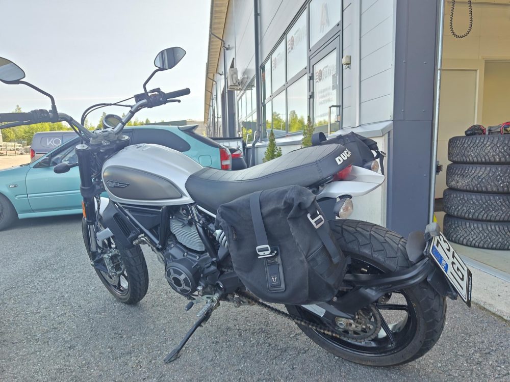 Ducati Scrambler 2