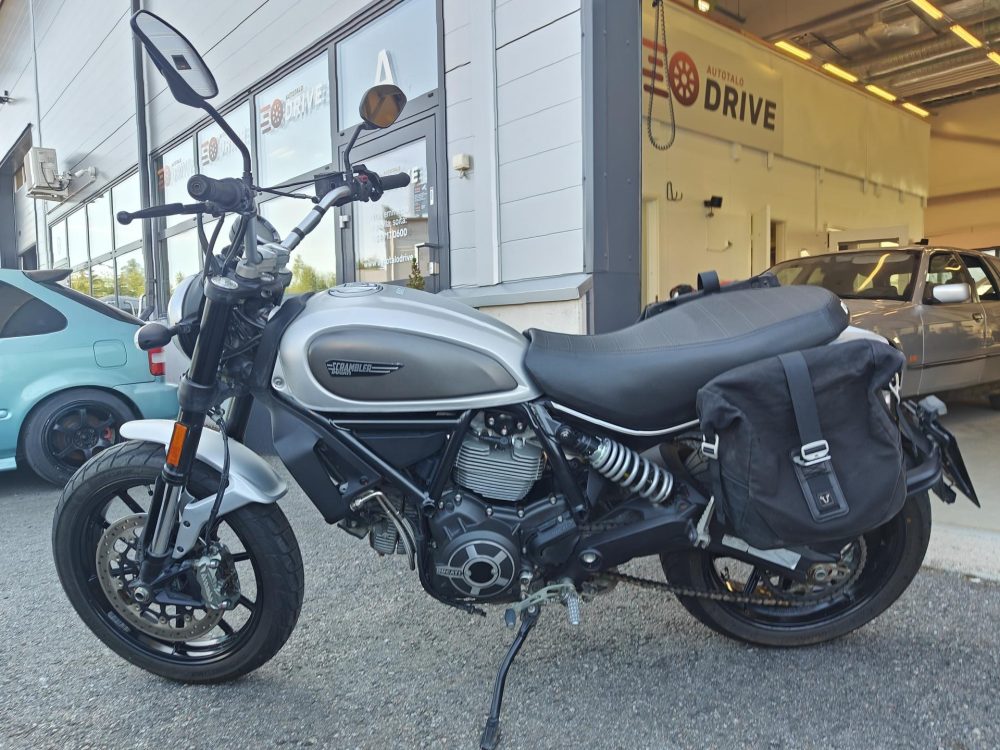 Ducati Scrambler 1