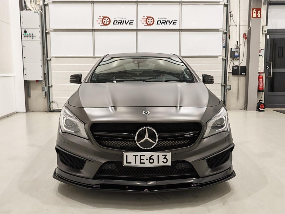 Mercedes-Benz CLA 45 AMG 9