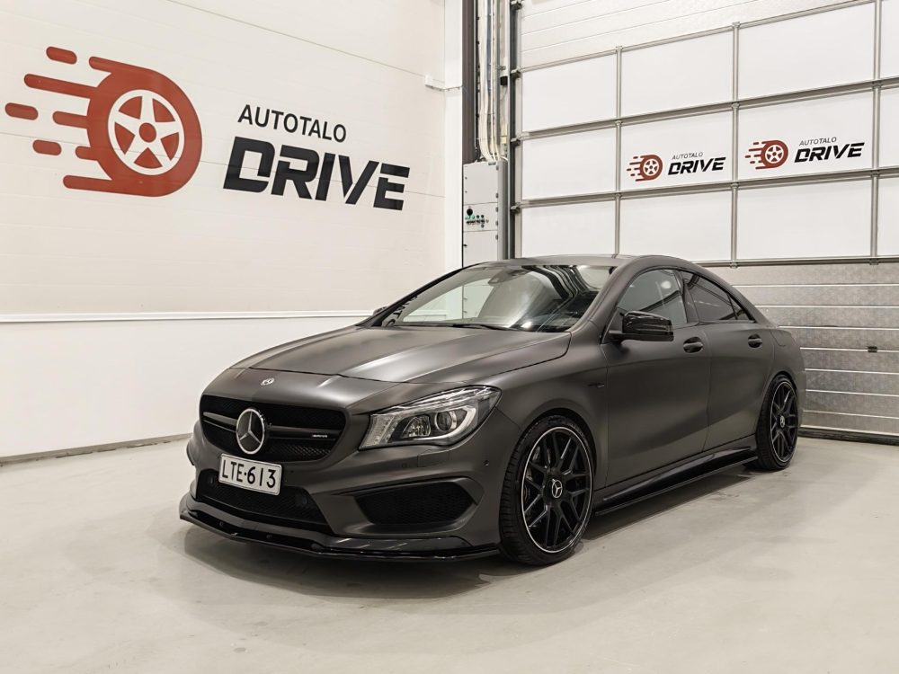 Mercedes-Benz CLA 45 AMG 1